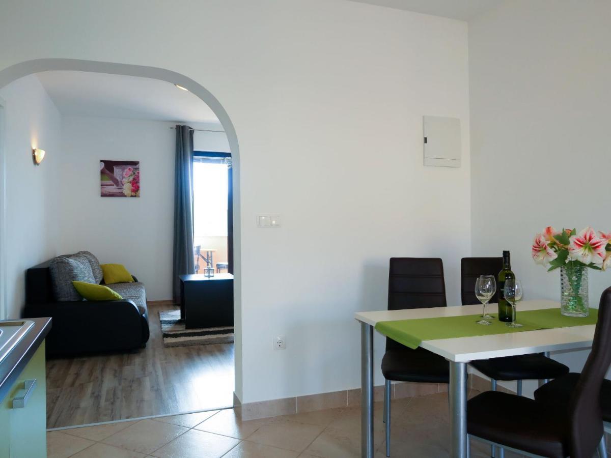 Apartment Rosic - Krk217 By Interhome Корнич Экстерьер фото